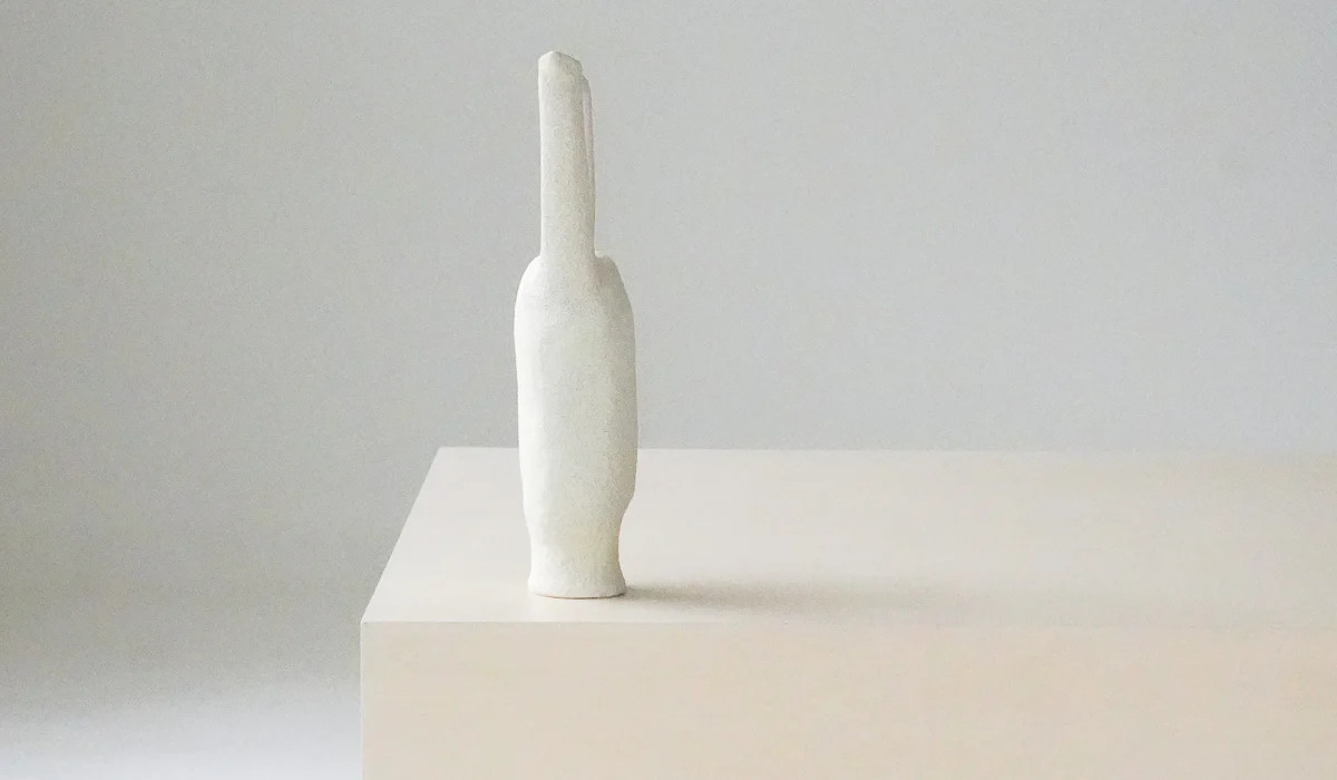 Ariela Nomi Kuh Long Neck Vessel No. 12 - Image 4