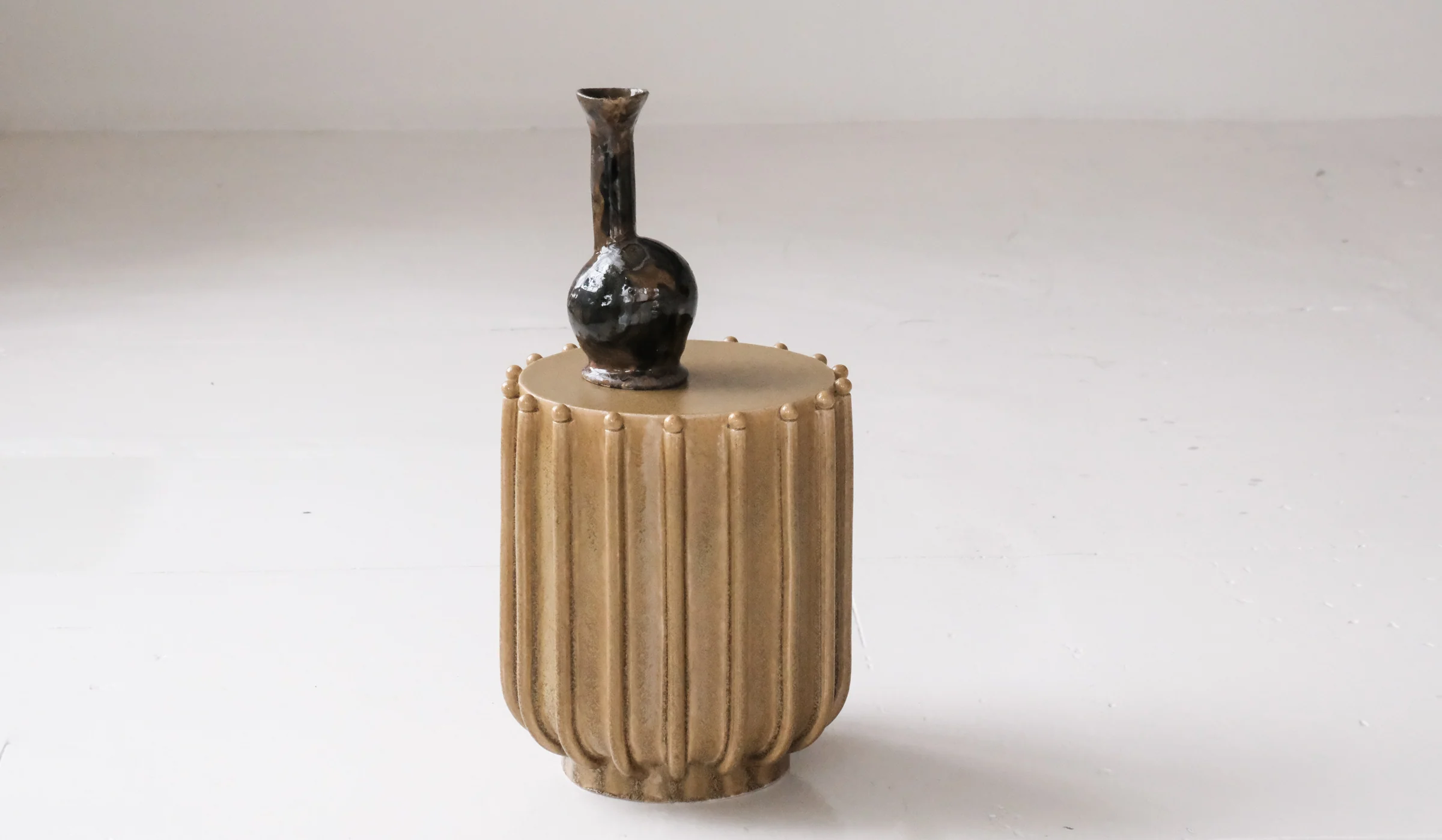 Devin Wilde Table No. III - Image 14