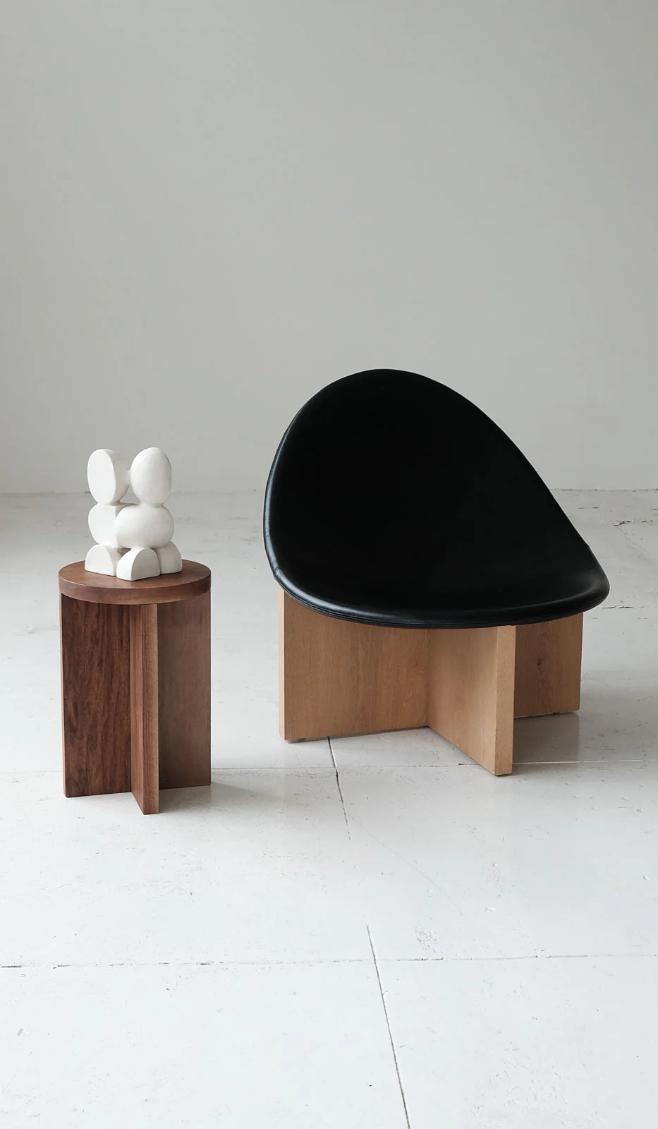 Material Round Narrow Foundation Stool / Side Table - Image 5