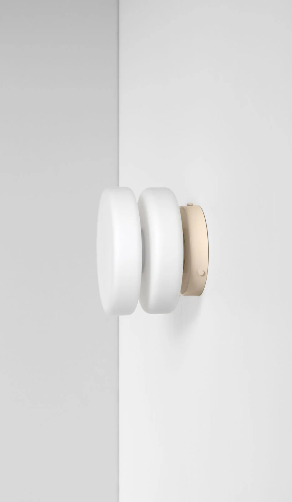 In Common With Double Puck Surface Mount - Image 35
