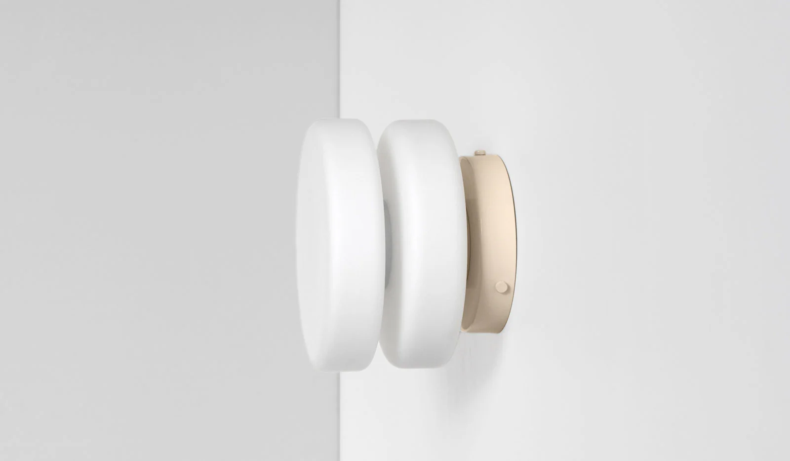 In Common With Double Puck Surface Mount - Image 38