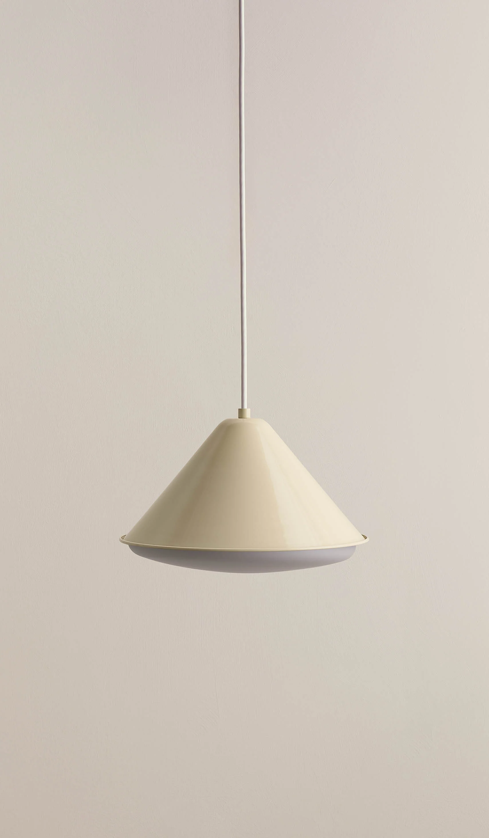 In Common With Eave Triangle Pendant - Image 5