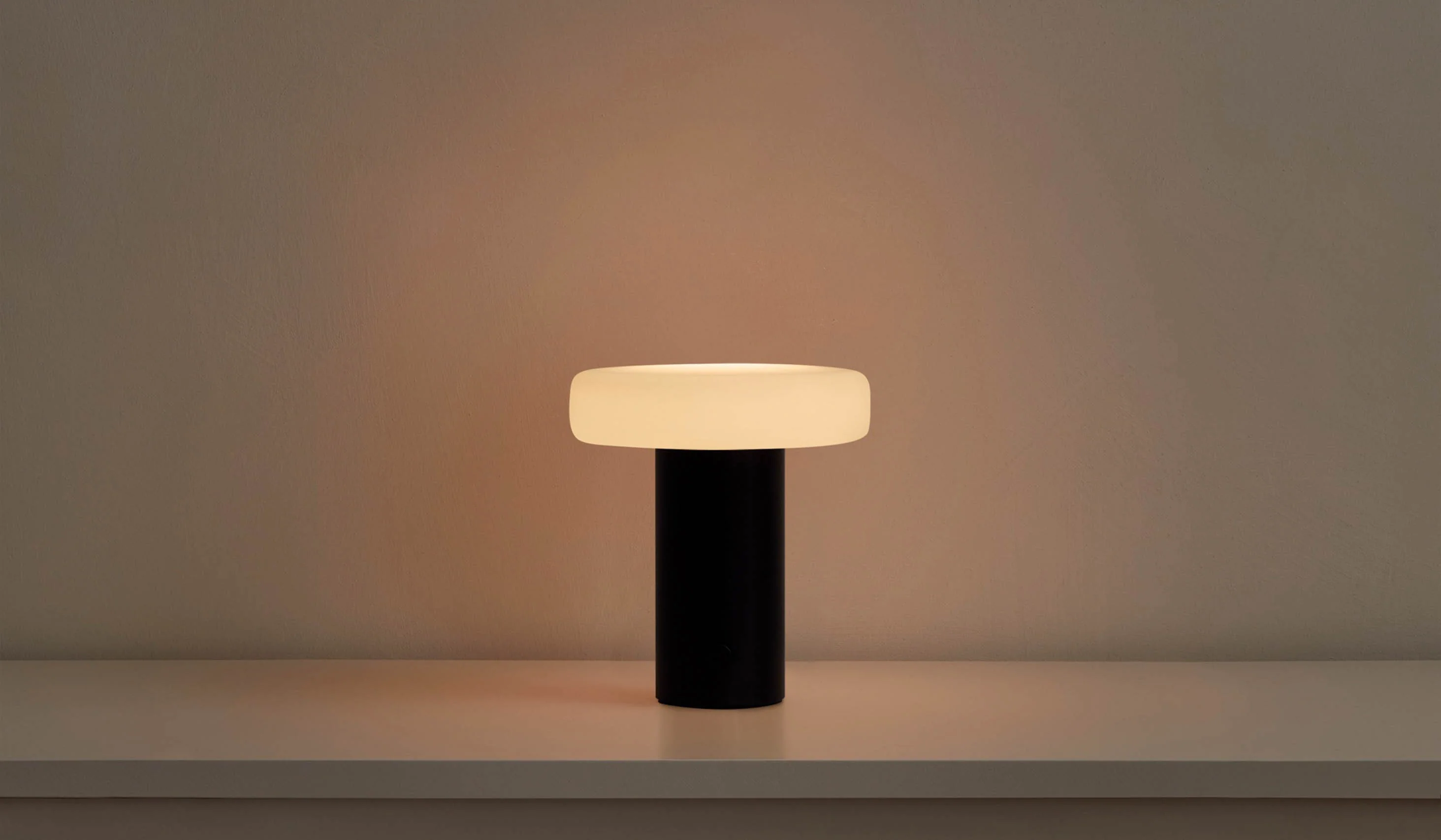 In Common With Puck Table Lamp - Image 7