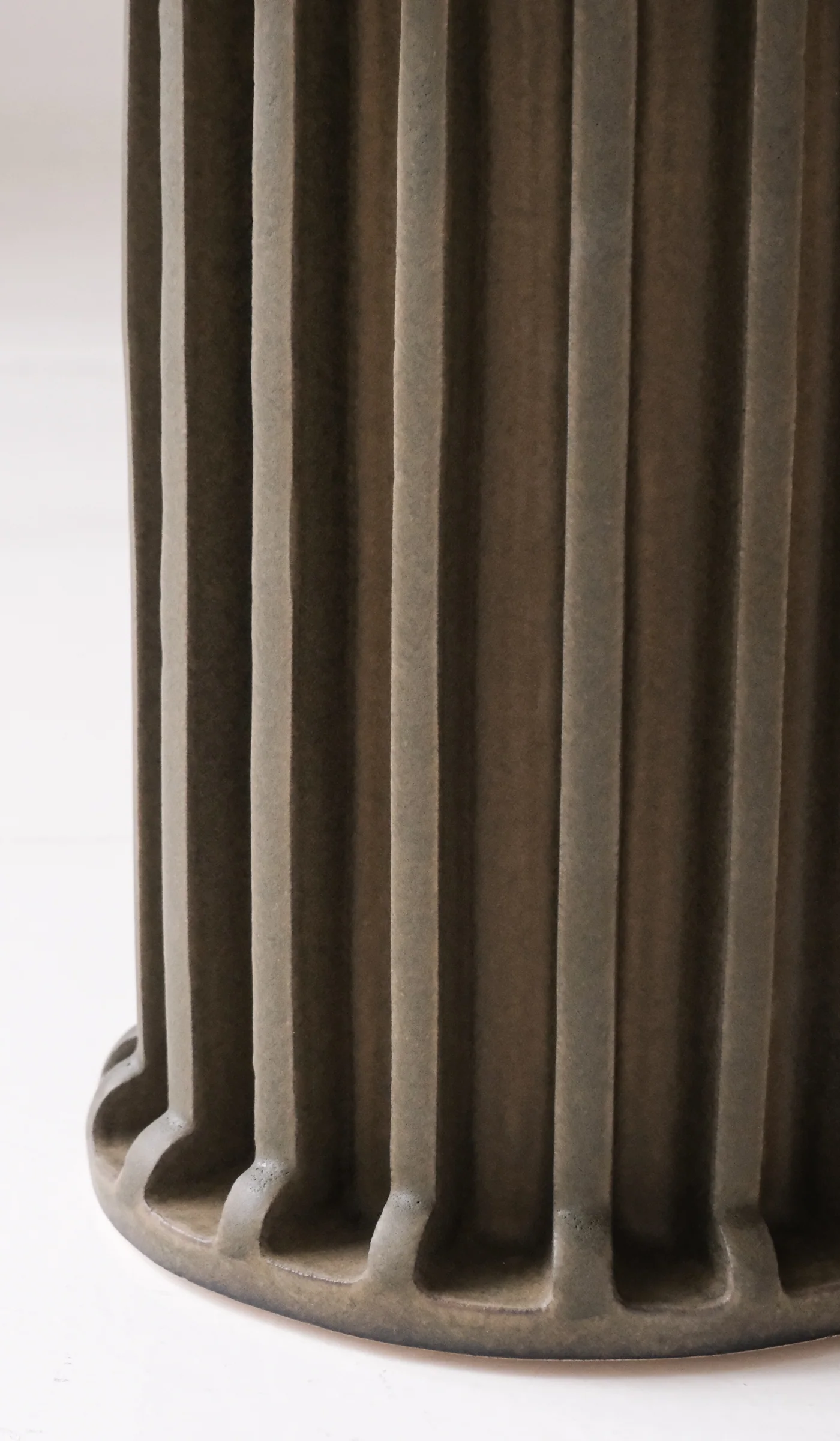 IN STOCK Devin Wilde Table No. IV - Image 12