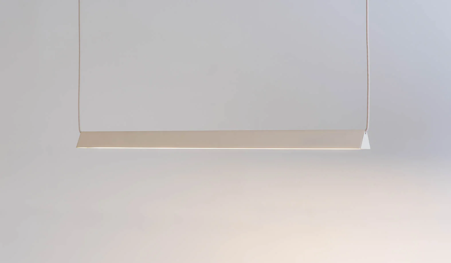 Lambert & Fils Mile 04 Pendant - Image 14