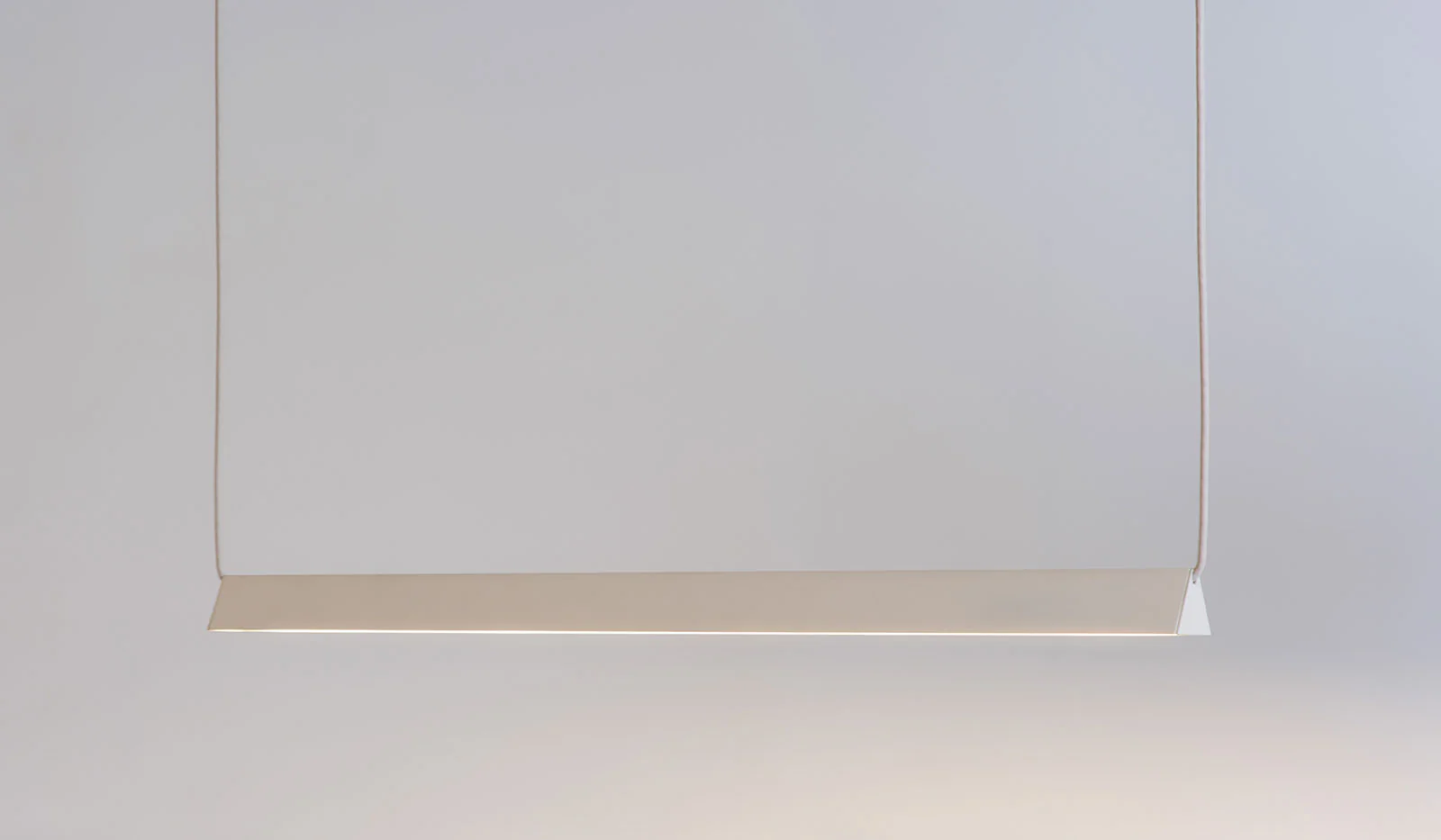Lambert & Fils Mile 04 Pendant - Image 4