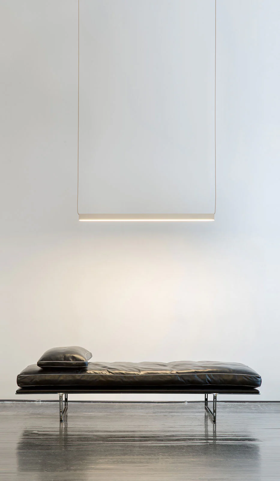 Lambert & Fils Mile 04 Pendant - Image 5
