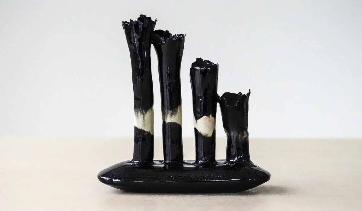 Nathalee Paolinelli Black Oblong Coral Vase No. 9 - Image 2