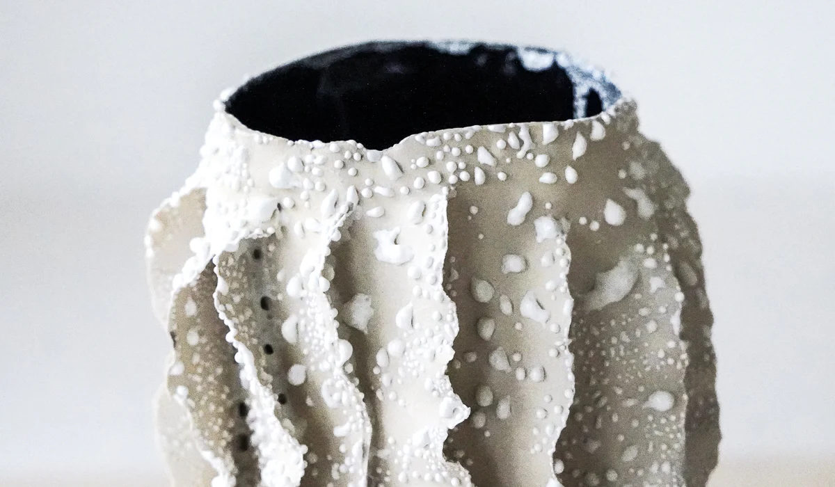 Nathalee Paolinelli White Lichen Ripple Vase No. 6 - Image 11