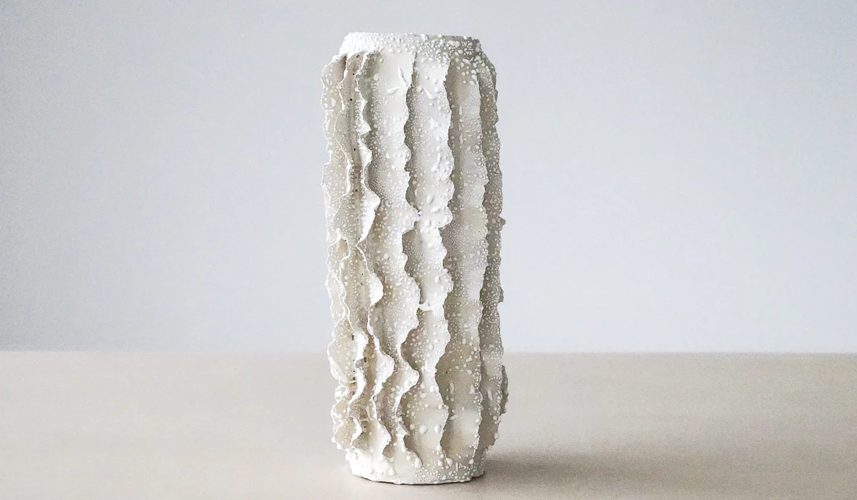 Nathalee Paolinelli White Lichen Ripple Vase No. 6 - Image 2