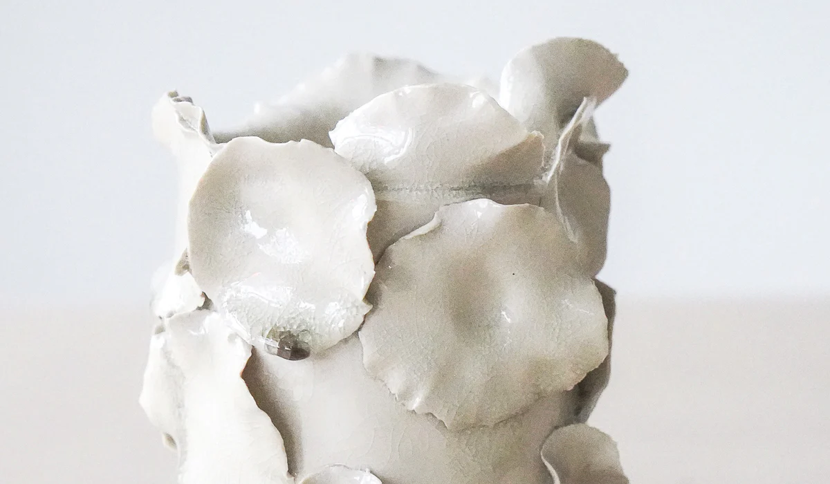 Nathalee Paolinelli White Petal Vase No. 13 - Image 12