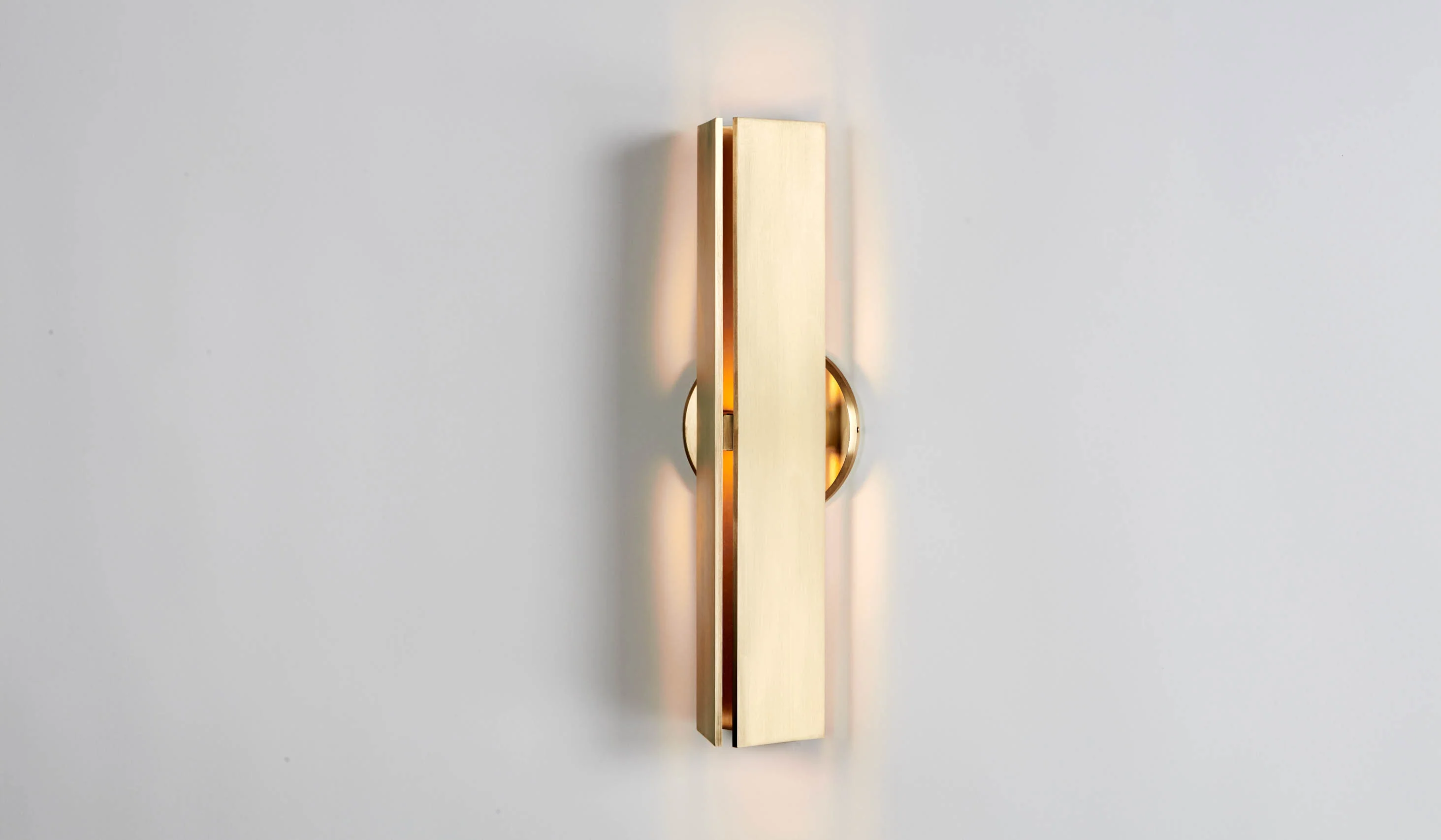 Roll & Hill Delta Sconce - Image 16