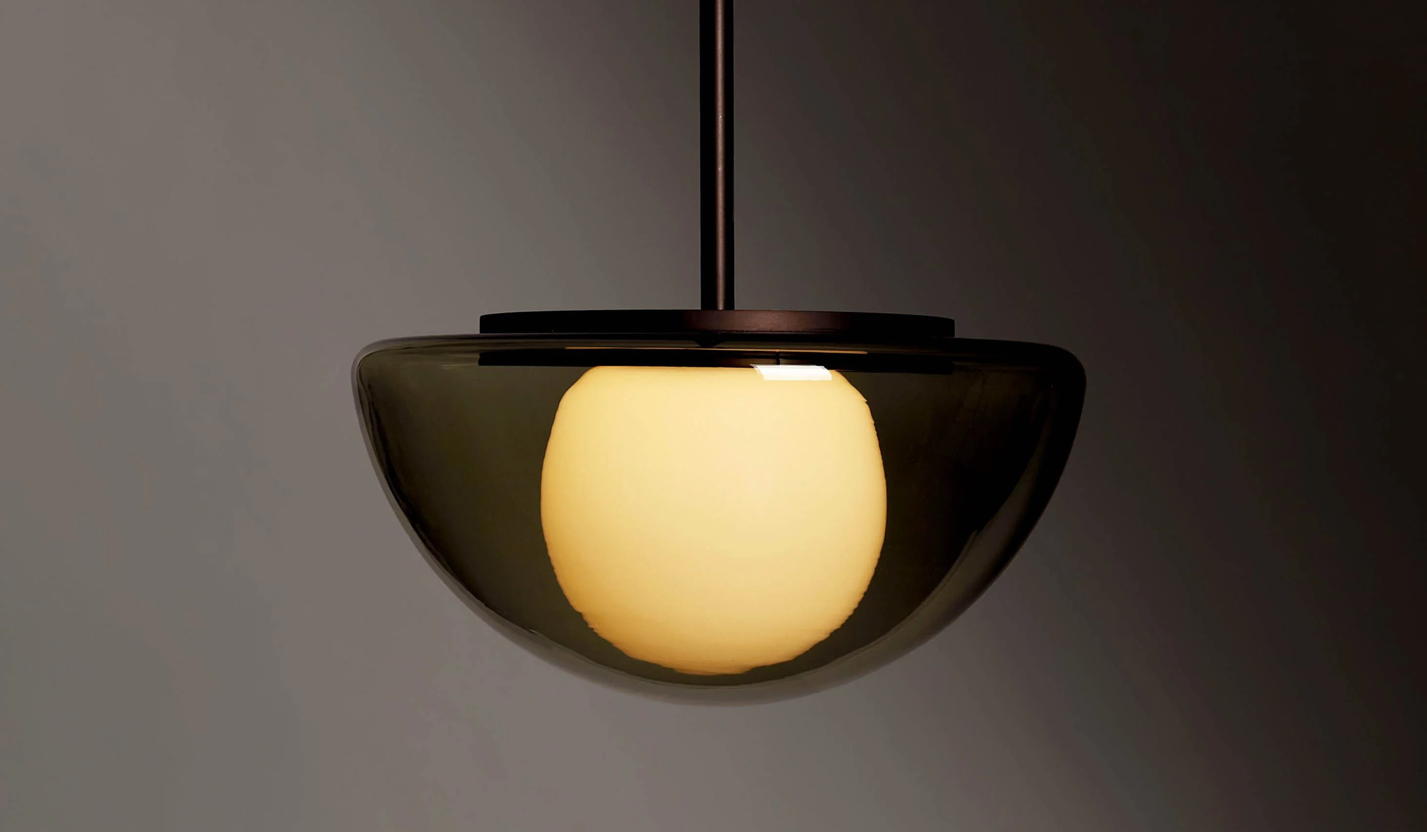 Roll & Hill Pearl Pendant - Image 23