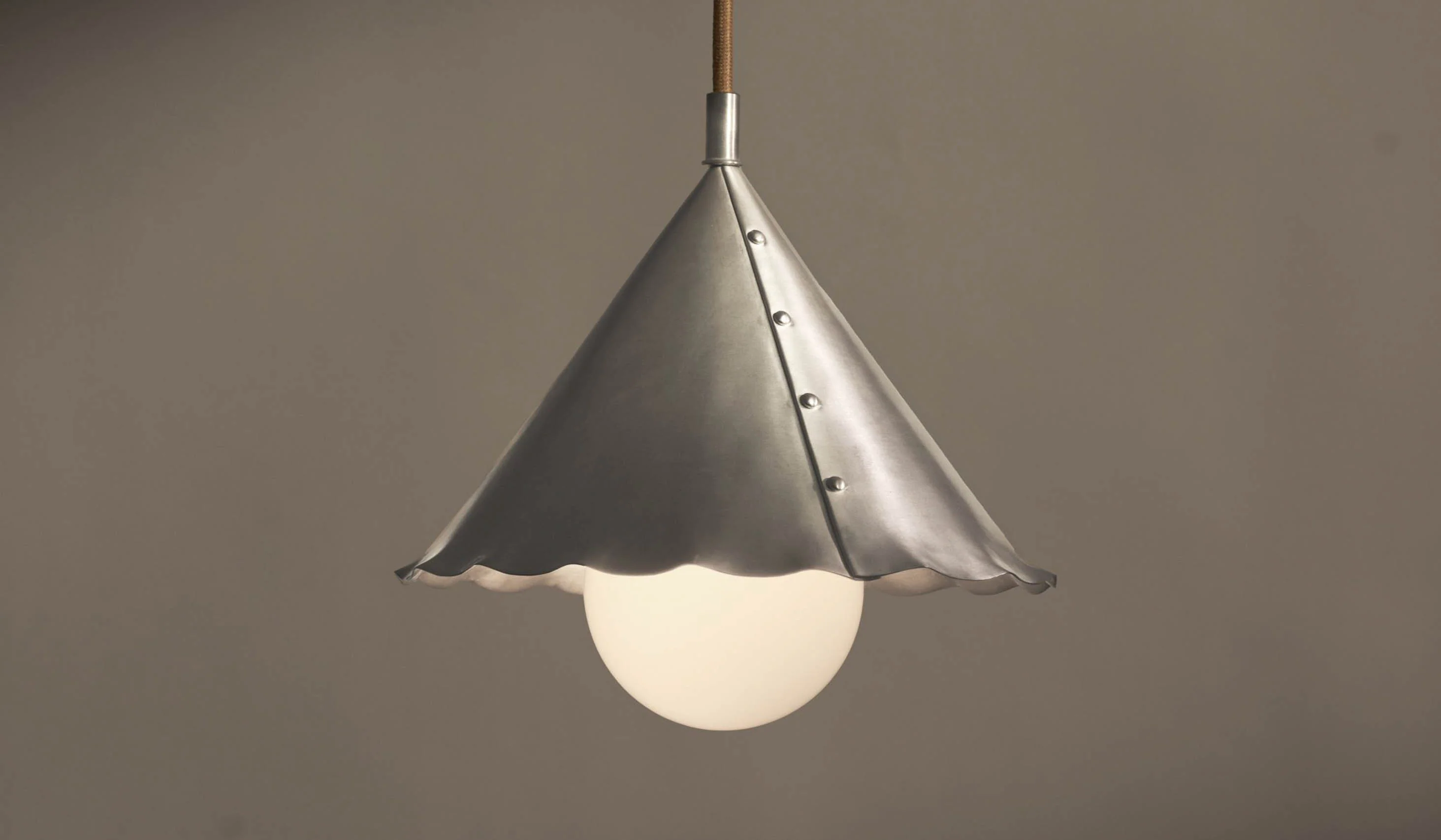 Roll & Hill Petal Pendant - Image 2