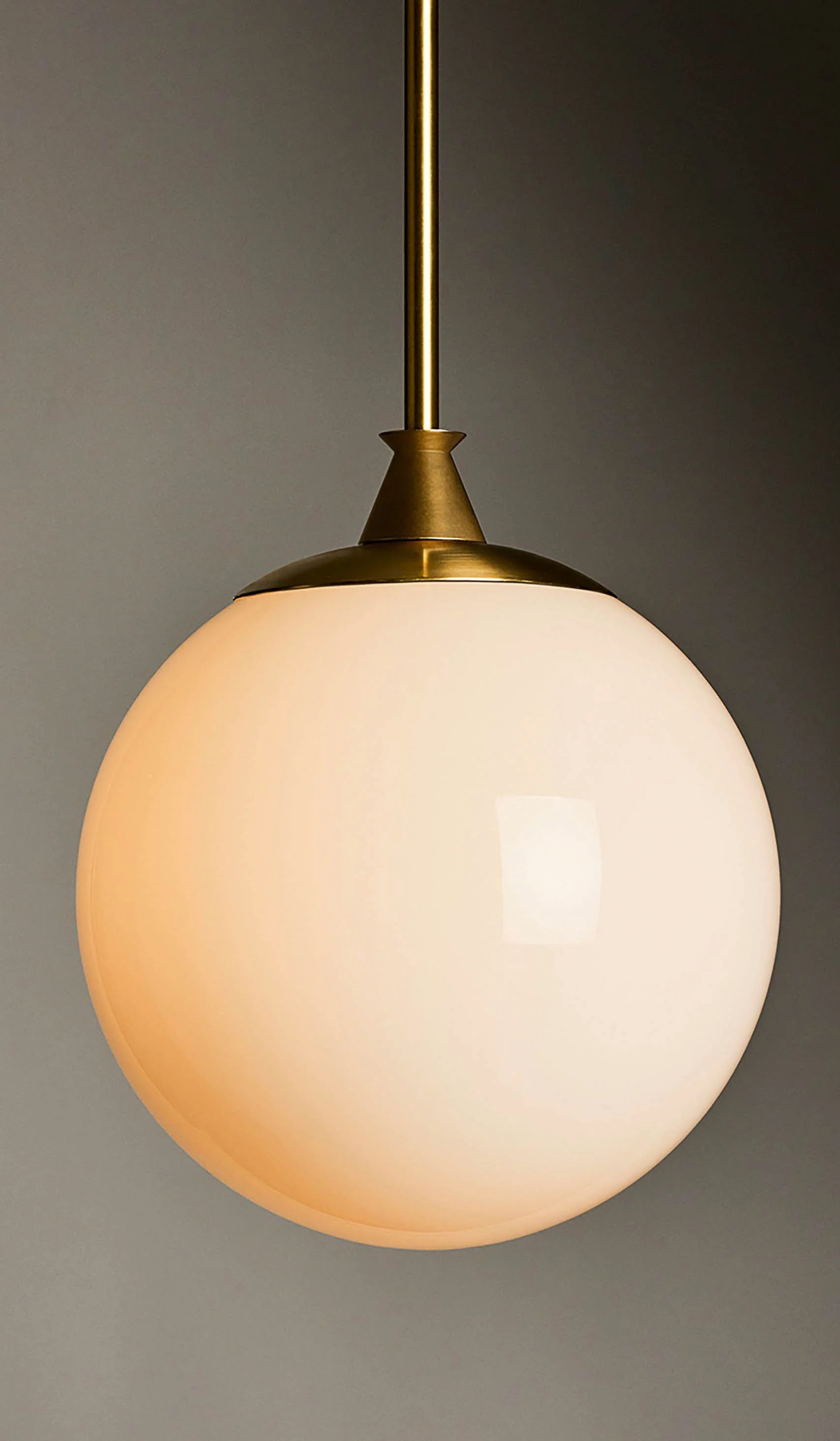 Roll & Hill The R&H Globe 02 Pendant - Image 11