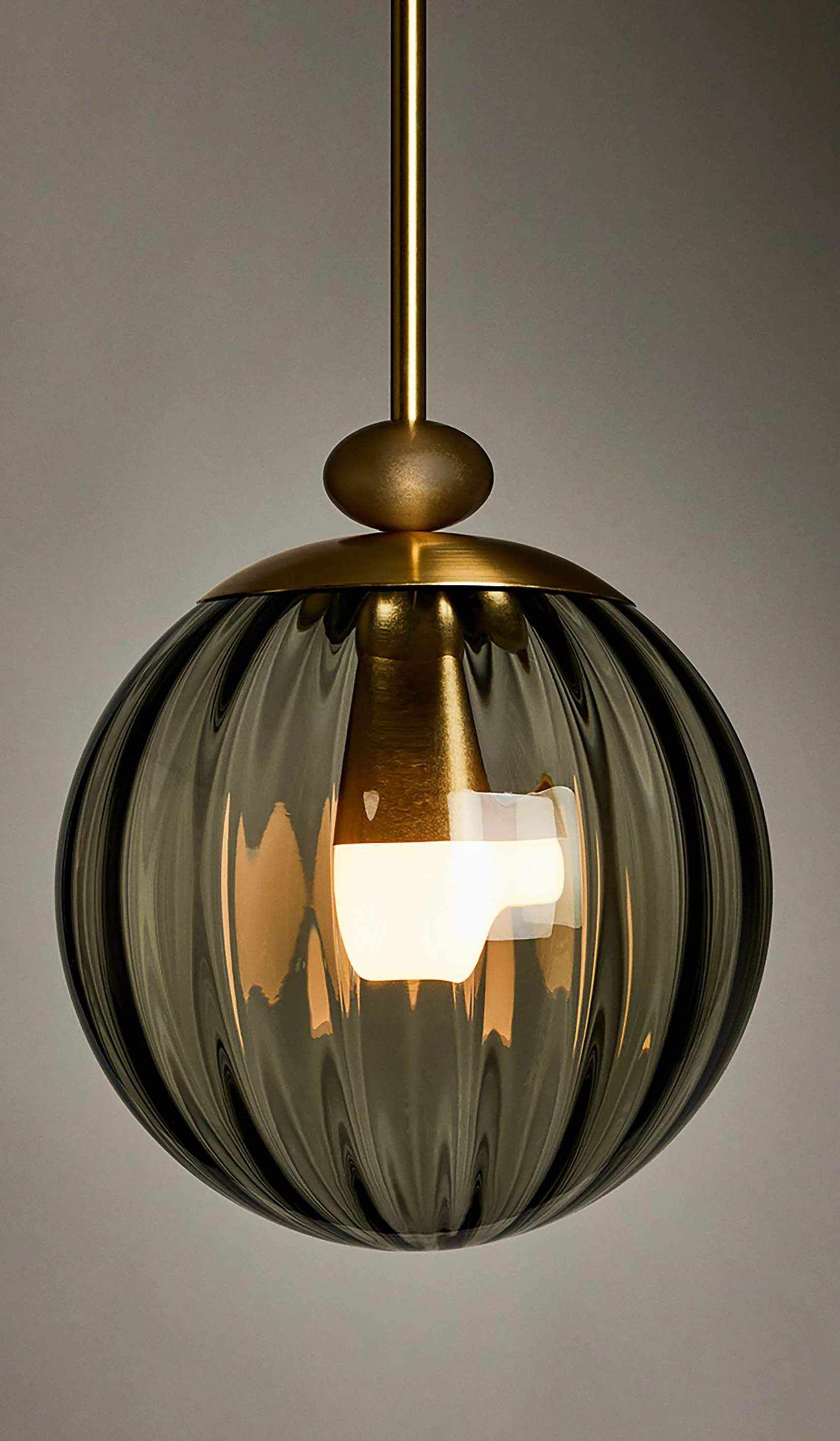 Roll & Hill The R&H Globe 03 Pendant - Image 10