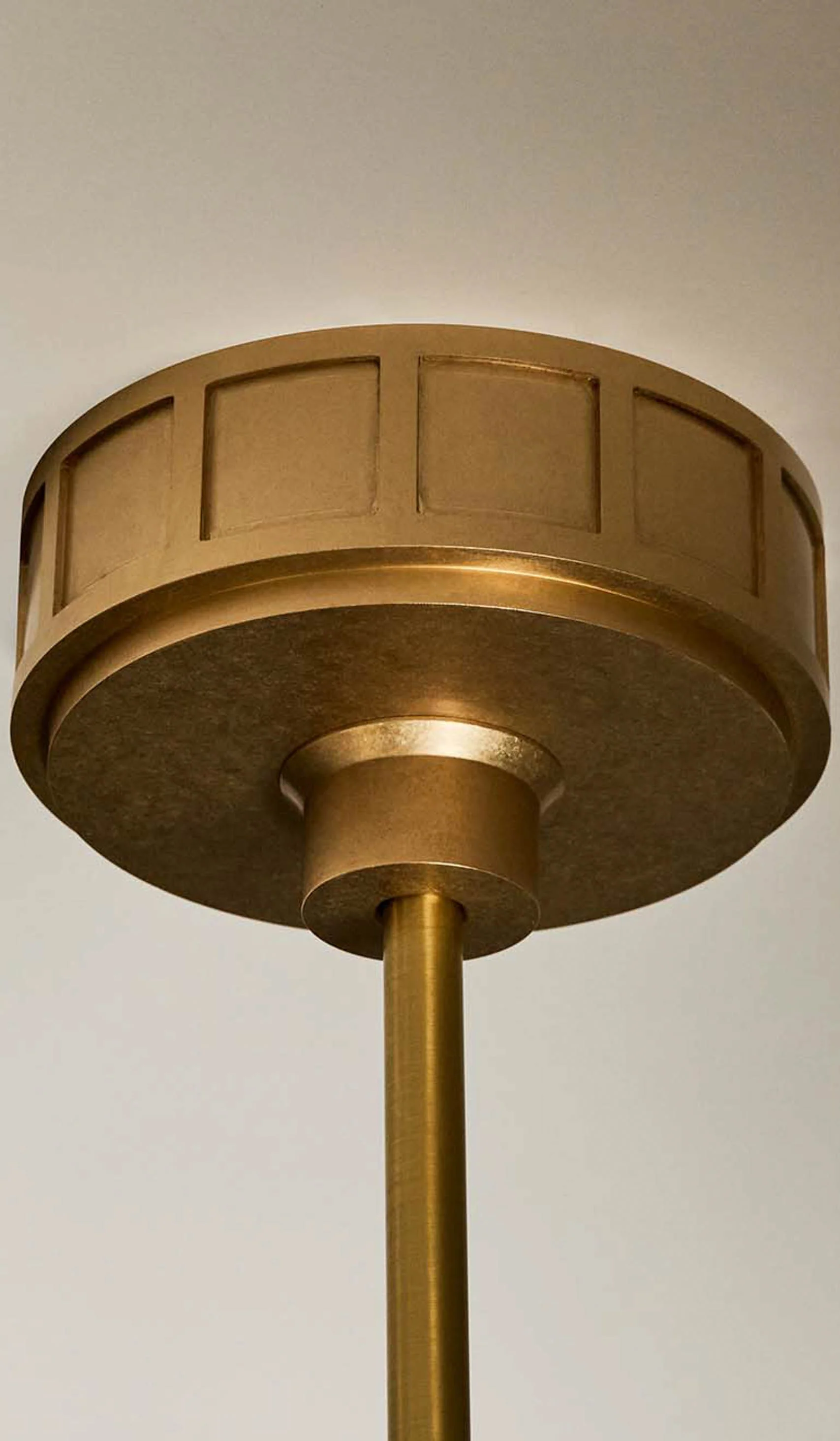 Roll & Hill The R&H Globe 02 Pendant - Image 10
