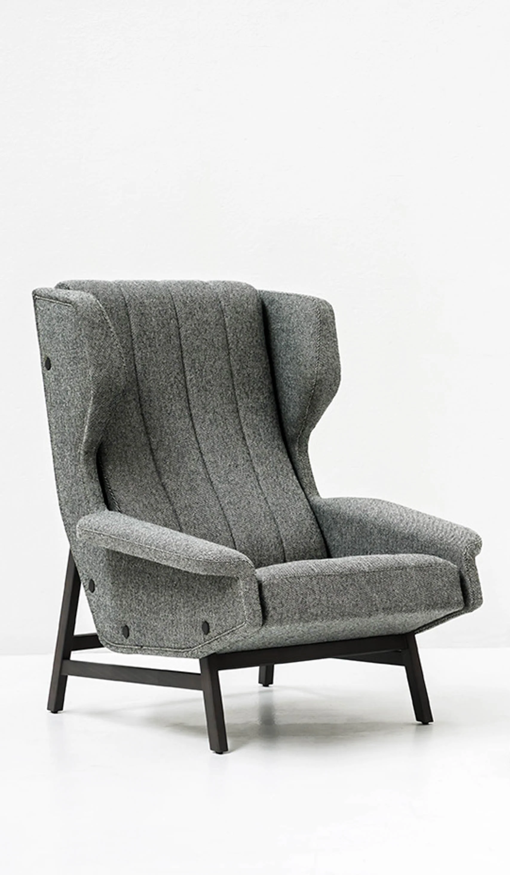 Tacchini 'Giulia' Armchair - Image 10